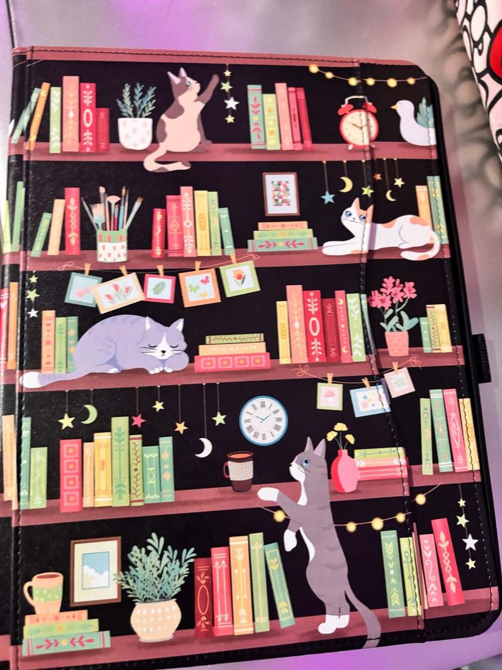 Cat on Bookshelf Pattern Folio Stand Case for Tablet 11.5x9